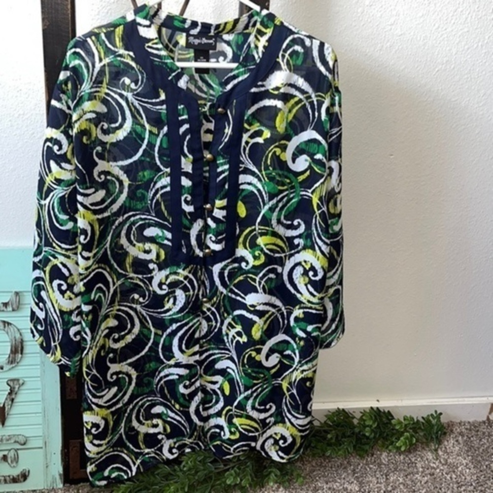 Maggie Barnes top Sz 3x
